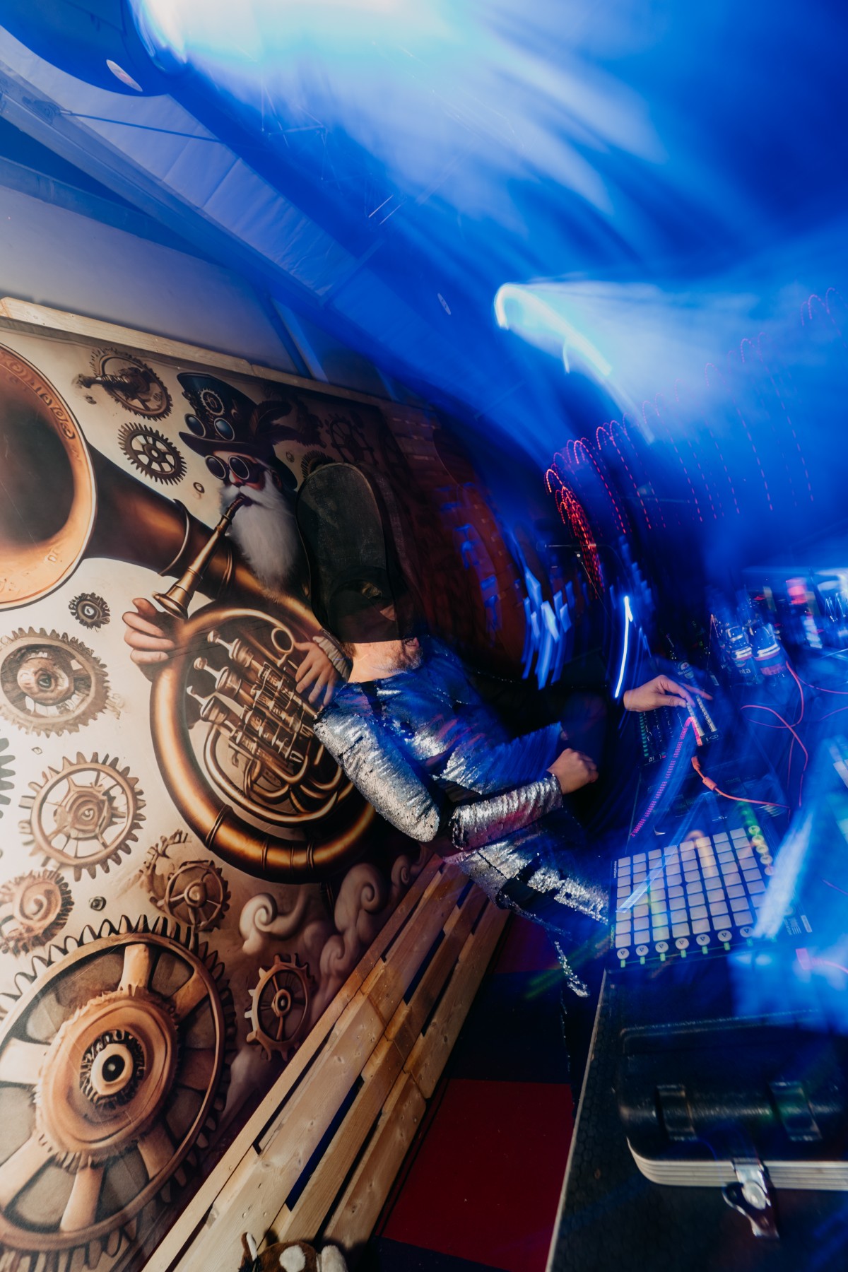 Nipplepeople @ Advent u Zadru – Božićni gramofon na Pijaci