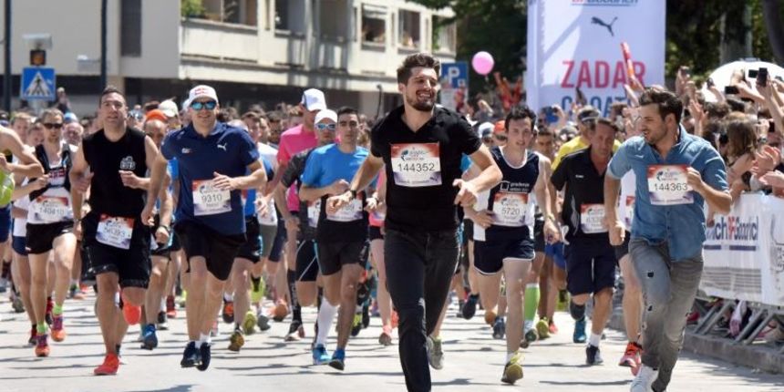 Wings For Life Word Run 2016. Preko 7 tisuća trkača startalo je u humanitarnoj utrci sa zadarskog Foruma. #cijelisvijetzajedancilj. Foto: Dino Stanin/PIXSELL
