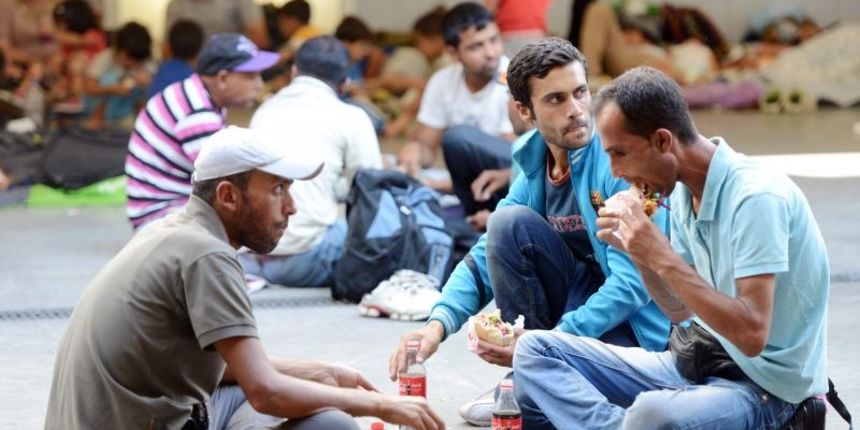 Izbjeglice i imigranti na željezničkom kolodvoru Keleti ulicama Budimpešte, Photo: Marko Jurinec/PIXSELL Izbjeglice i imigranti na željezničkom kolodvoru Keleti ulicama Budimpešte, Photo: Marko Jurinec/PIXSELL