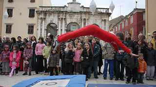 Image 1032343 (auto)