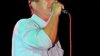 Na Stanovima se Kraljica mira slavi već preko 20 godina, a sinoćnjim misnim slavljem, procesijom i kasnije koncertom na školskom igralištu Stanarci su proslavili još jednu feštu. Koncert su održali grupa Dalmatico i Ivica Sikirić Ićo, foto: I. Perinčić Na Stanovima se Kraljica mira slavi već preko 20 godina, a sinoćnjim misnim slavljem, procesijom i kasnije koncertom na školskom igralištu Stanarci su proslavili još jednu feštu. Koncert su održali grupa Dalmatico i Ivica Sikirić Ićo, foto: I. Perinčić