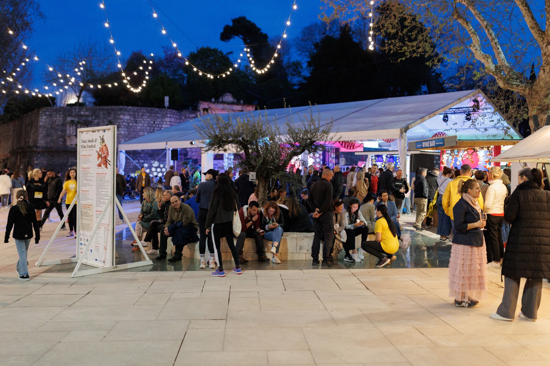 Tuna, Sushi & Wine festival Zadar: Koncert Lucije Marcelić & Pink Noise Tuna, Sushi & Wine festival Zadar: Koncert Lucije Marcelić & Pink Noise