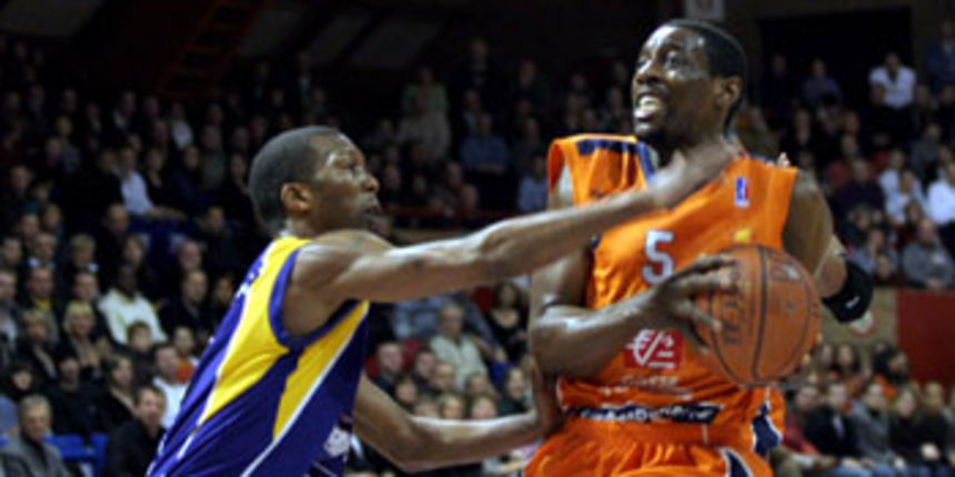 BCM Gravelines Dunkerque – Hyeres Toulon Var basket
Le 05 janvier 2008