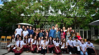 Kazališna udruga “Igrajmo se” predstavila je dramsku igru “Coffee to go” u atriju Gradske knjižnice Zadar