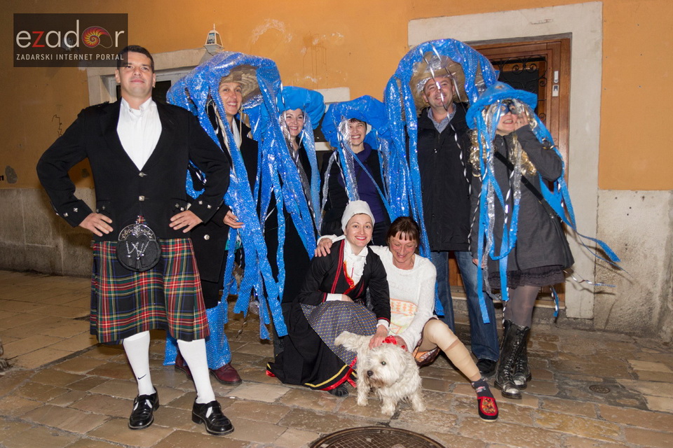 Cafe bar Doma: Povratak u Dolinu ćupova Cafe bar Doma: Povratak u Dolinu ćupova