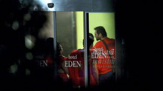 Rovinj, Funtana, 091009.
Pripreme nogometne reprezentacije za kvalifikacijski susret sa Kazahstanom za SP 2010 u Juznoj Africi.
Hrvatski reprezentativci u vecernjem izlasku u tridesetak kilometara udaljenom mjestu Funtana u konobi More. Izlazak je tr Rovinj, Funtana, 091009.
Pripreme nogometne reprezentacije za kvalifikacijski susret sa Kazahstanom za SP 2010 u Juznoj Africi.
Hrvatski reprezentativci u vecernjem izlasku u tridesetak kilometara udaljenom mjestu Funtana u konobi More. Izlazak je tr