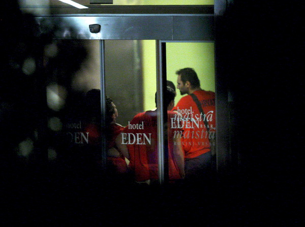 Rovinj, Funtana, 091009.
Pripreme nogometne reprezentacije za kvalifikacijski susret sa Kazahstanom za SP 2010 u Juznoj Africi.
Hrvatski reprezentativci u vecernjem izlasku u tridesetak kilometara udaljenom mjestu Funtana u konobi More. Izlazak je tr Rovinj, Funtana, 091009.
Pripreme nogometne reprezentacije za kvalifikacijski susret sa Kazahstanom za SP 2010 u Juznoj Africi.
Hrvatski reprezentativci u vecernjem izlasku u tridesetak kilometara udaljenom mjestu Funtana u konobi More. Izlazak je tr