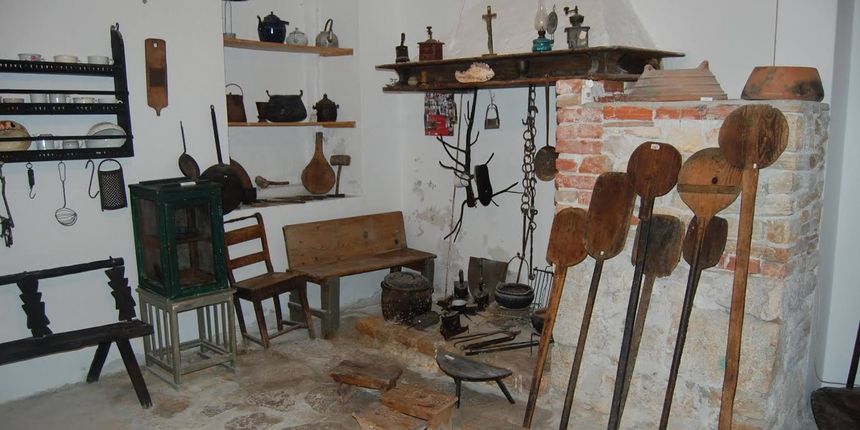 Područna Etnografska zbirka Veli Iž