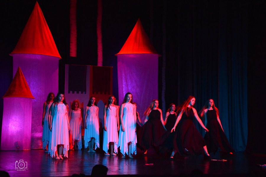 Plesna udruga Gesta: Bajka.hr