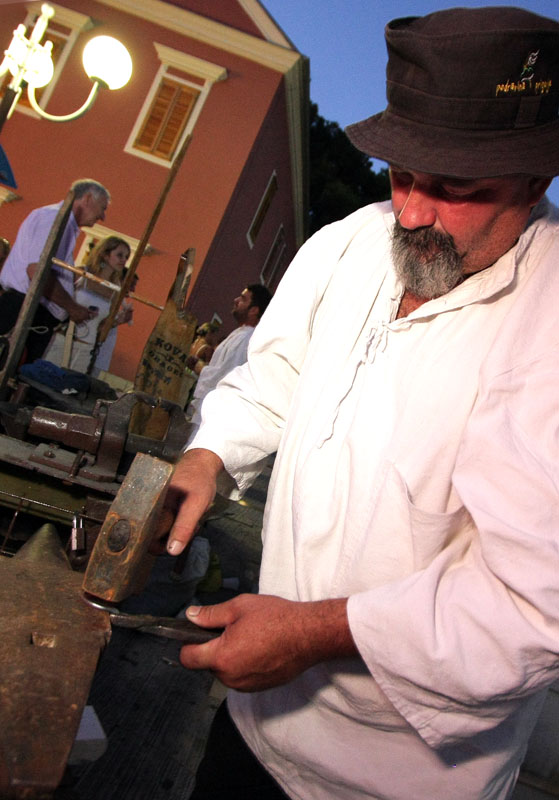 Biograd: Večer starih zanata i rukotvorina (foto: Marin Gospić)