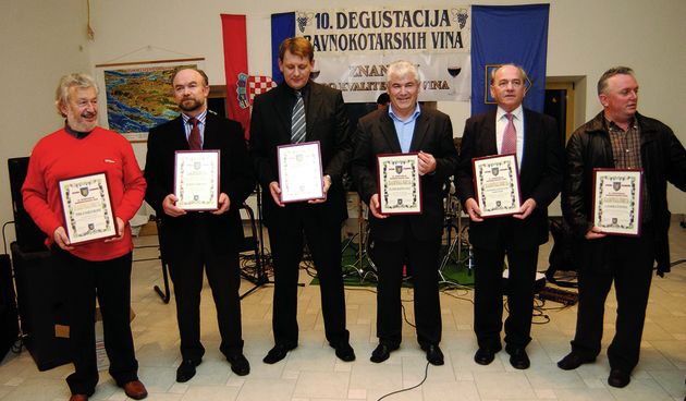 “Vinkovo u Stankovcima 2”: Sto dvadeseta Bilosnićeva knjiga po redu