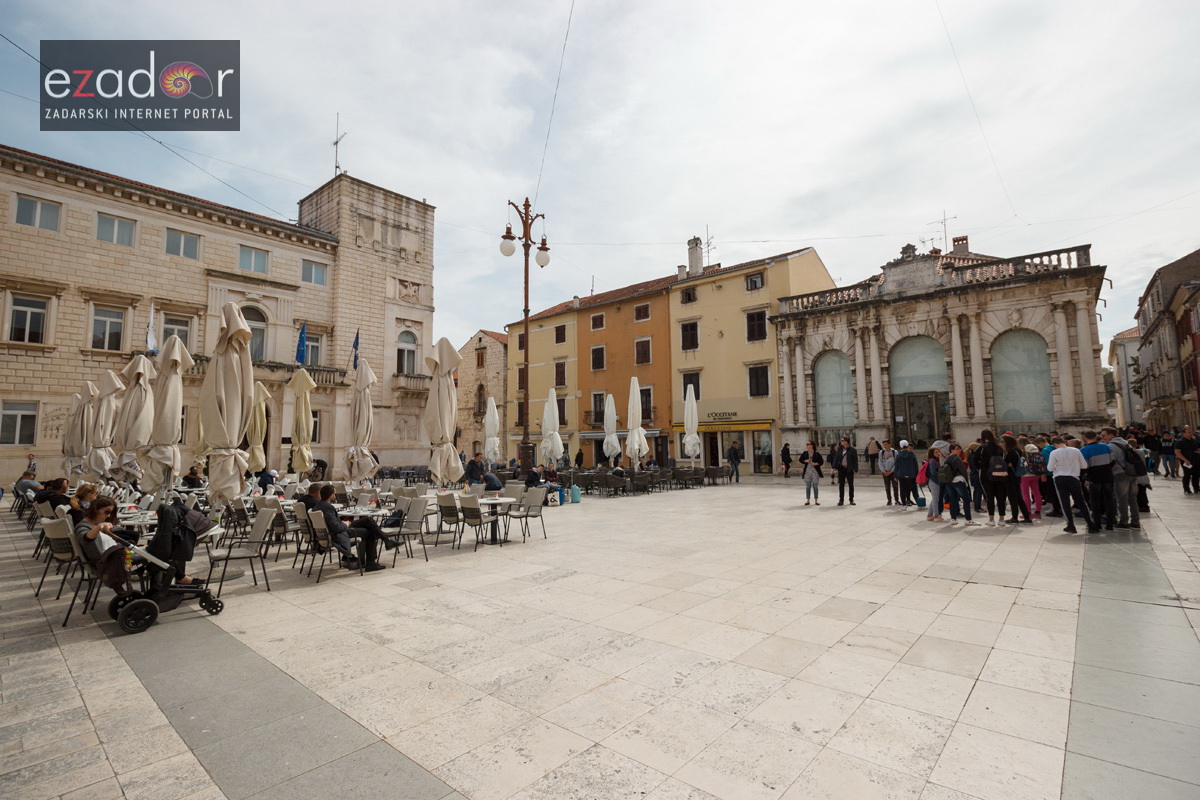 Đir po gradu, ponedjeljak 9. travnja 2018. Đir po gradu, ponedjeljak 9. travnja 2018.