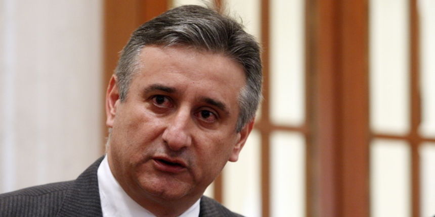 Zagreb, 041212.
Sabor.
Zastupnici HDZ-a odrzali press konferenciju jer se ne slazu sa prijedlogom proracuna za 2013 g. za koji kaz da nisje prosao zakonske procedure prije usvajanja u Saboru.
Na fotografiji: Tomislav Karamarko.
Foto: Davor Pongracic / CRO