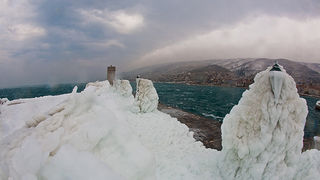 Senj u zagrljaju ledenog pokrivača, foto: Leo Banić