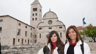 Top model Lorena Dias Terezinho i njena sestra Mara Dias, pronašle davno izgubljenu obitelj u Bibinjama, foto: Leo Banić Top model Lorena Dias Terezinho i njena sestra Mara Dias, pronašle davno izgubljenu obitelj u Bibinjama, foto: Leo Banić