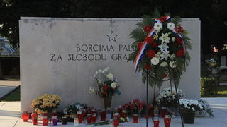 Blagdan Svih svetih na Gradskom groblju Zadar, Foto: Iva Perinčić Blagdan Svih svetih na Gradskom groblju Zadar, Foto: Iva Perinčić