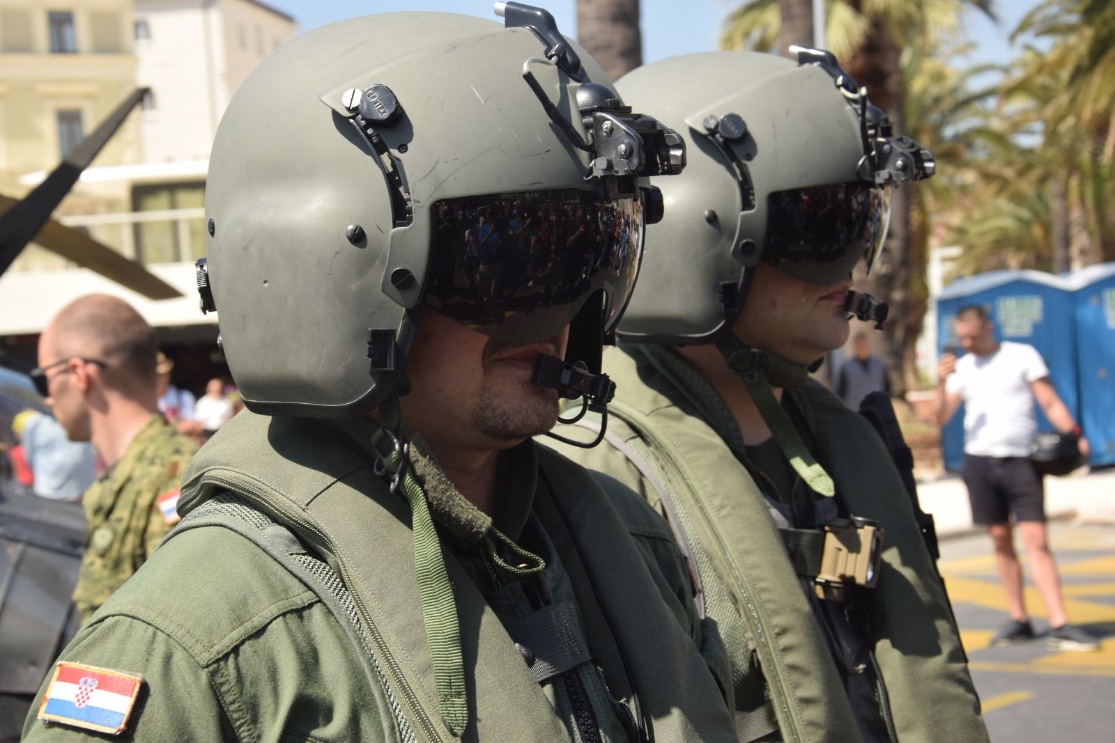 RTOP Vukovar i Kiowa Warrior na splitskoj rivi RTOP Vukovar i Kiowa Warrior na splitskoj rivi