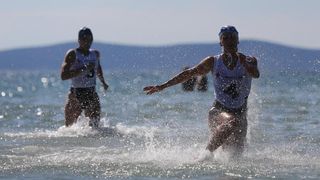 Na plaži u Zatonu kod Zadra održan je tečaj Hrvatskog crvenog križa za  djevojke i mladiće kako bi dobili licencu za spasioce na plažama Zadarske županije. Photo: Filip Brala/PIXSELL