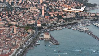 Splićani ispratili Olivera na posljednju plovidbu – fotografije iz zraka