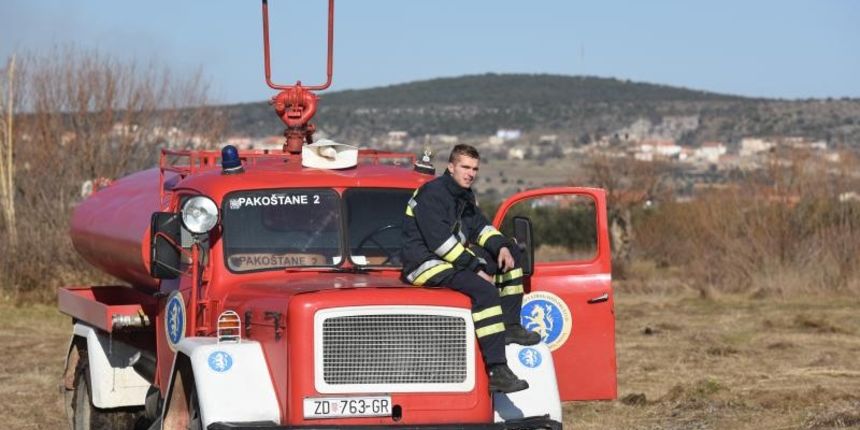 Požar u ornitološkom rezervatu Parka prirodeP Vransko jezero