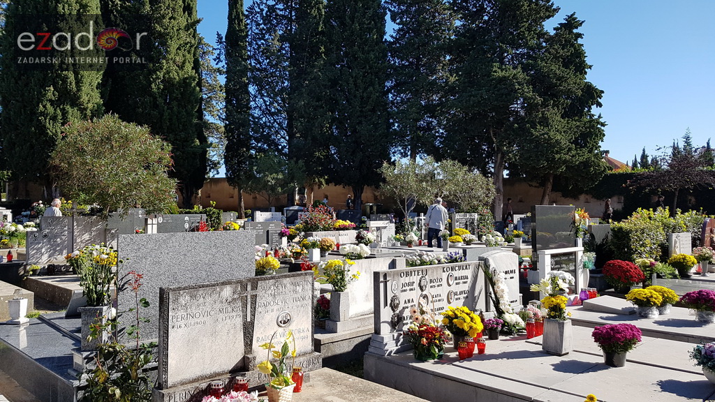 Blagdan Svih svetih na zadarskim grobljima