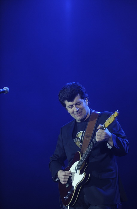 Split, 180311.
Spaladium Arena.
Koncert Bajaga u splitskoj Spaladium Areni ispunio je ocekivanja i dvorana je bila gotovo puna.
Foto: Paun Paunovic / CROPIX Split, 180311.
Spaladium Arena.
Koncert Bajaga u splitskoj Spaladium Areni ispunio je ocekivanja i dvorana je bila gotovo puna.
Foto: Paun Paunovic / CROPIX