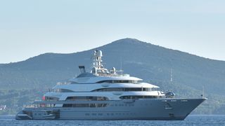 Deseta najveća jahta na svijetu “Ocean Victory” stigla u Zadar Deseta najveća jahta na svijetu “Ocean Victory” stigla u Zadar