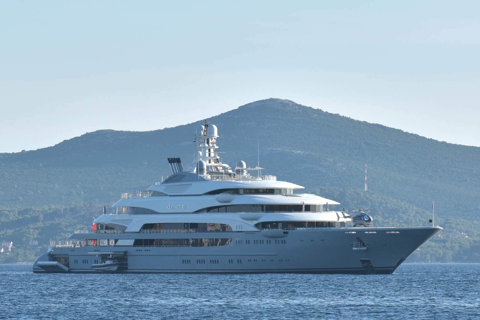 Deseta najveća jahta na svijetu “Ocean Victory” stigla u Zadar Deseta najveća jahta na svijetu “Ocean Victory” stigla u Zadar