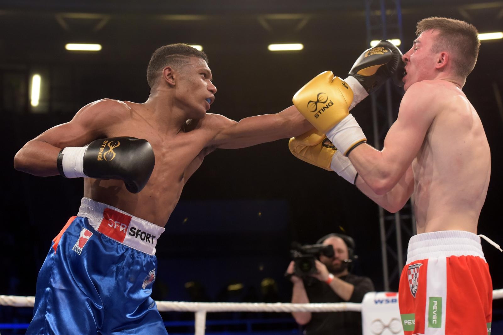 Svjetska boksacka liga, grupa B C1, kategorija 56 kg, Filip Poturovic (Croatian Knights) – Samuel Kistohurry (France Fighting Roosters).