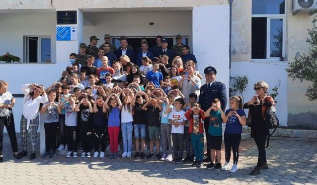 Održana prezentacija radova Hrvatske vojske u osnovnoj školi u Radovinu