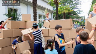 Simboličnim rušenjem zida započeo je urbani festival KvartArt na Voštarnici