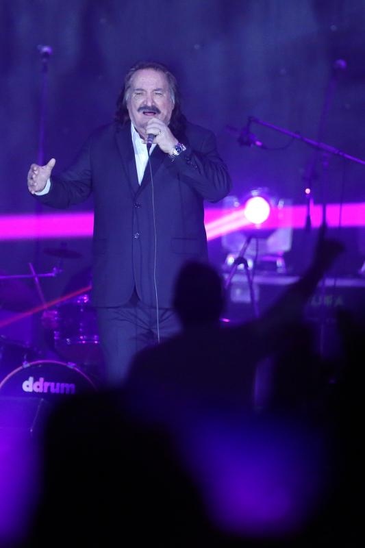 Legendarni Mate Mišo Kovač još jednom oduševio svoje brojne obožavatelje na koncertu u Areni Zagreb. Foto: Goran Jakus/PIXSELL Legendarni Mate Mišo Kovač još jednom oduševio svoje brojne obožavatelje na koncertu u Areni Zagreb. Foto: Goran Jakus/PIXSELL