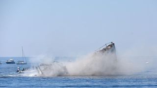 Premantura: Admiralski brod Vis potopljen kako bi postao ronilačka atrakcija. Photo: Duško Marušić/PIXSELL