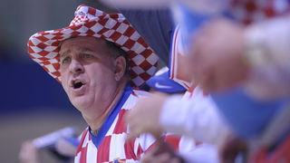 Vrsac, 160112.
Europsko prvenstvo u rukometu u Srbiji.
Prvo kolo, utakmica izmedju Hrvatske i Islanda.
Na slici: hrvatski navijac.
Foto: Drazen Aleksic / CROPIX Vrsac, 160112.
Europsko prvenstvo u rukometu u Srbiji.
Prvo kolo, utakmica izmedju Hrvatske i Islanda.
Na slici: hrvatski navijac.
Foto: Drazen Aleksic / CROPIX