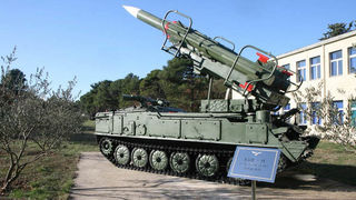 Zemunik: Muzej aviona i helikoptera na otvorenom