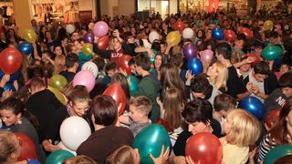 Image 685921 (auto) Image 685921 (auto)