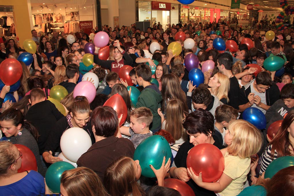 Image 685921 (auto) Image 685921 (auto)