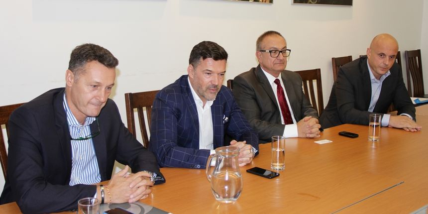 Novoosnovana HUP-ova Koordinacija veledrogerija traži hitno rješavanje nagomilanih dugova u zdravstvu Novoosnovana HUP-ova Koordinacija veledrogerija traži hitno rješavanje nagomilanih dugova u zdravstvu