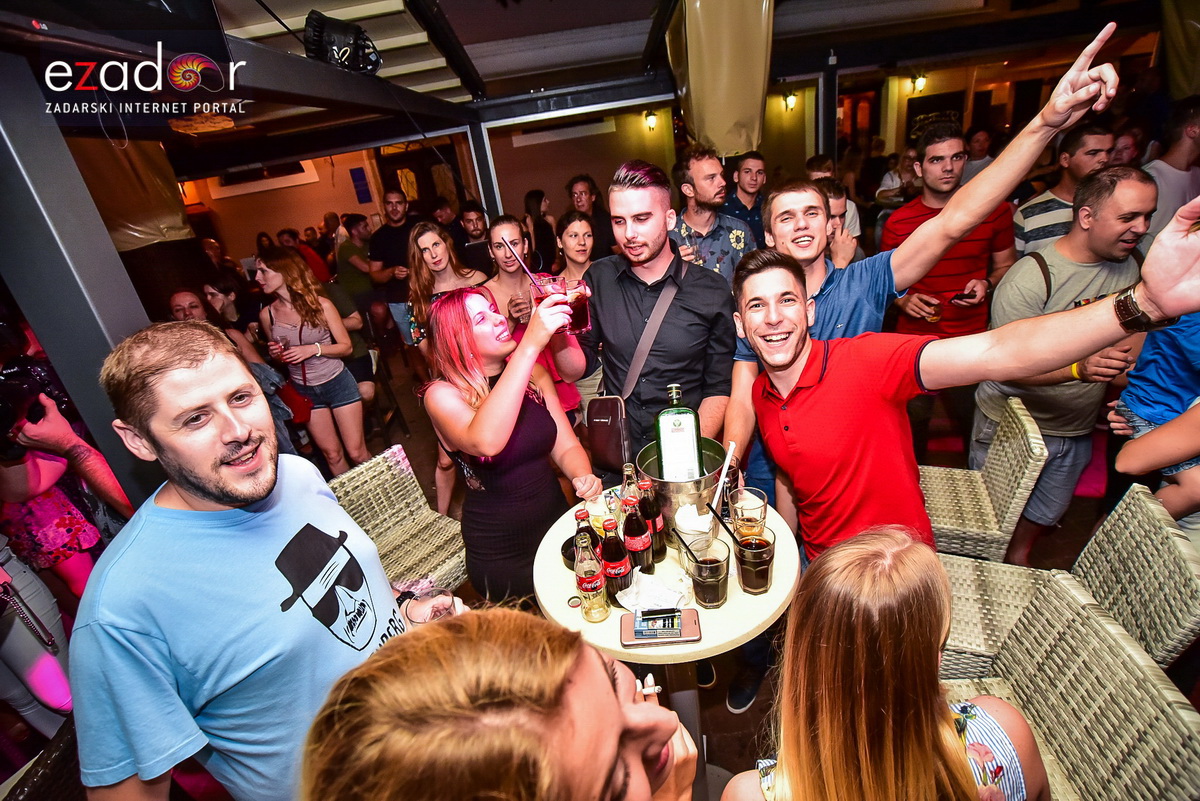 Domenica @ Kult Caffebar