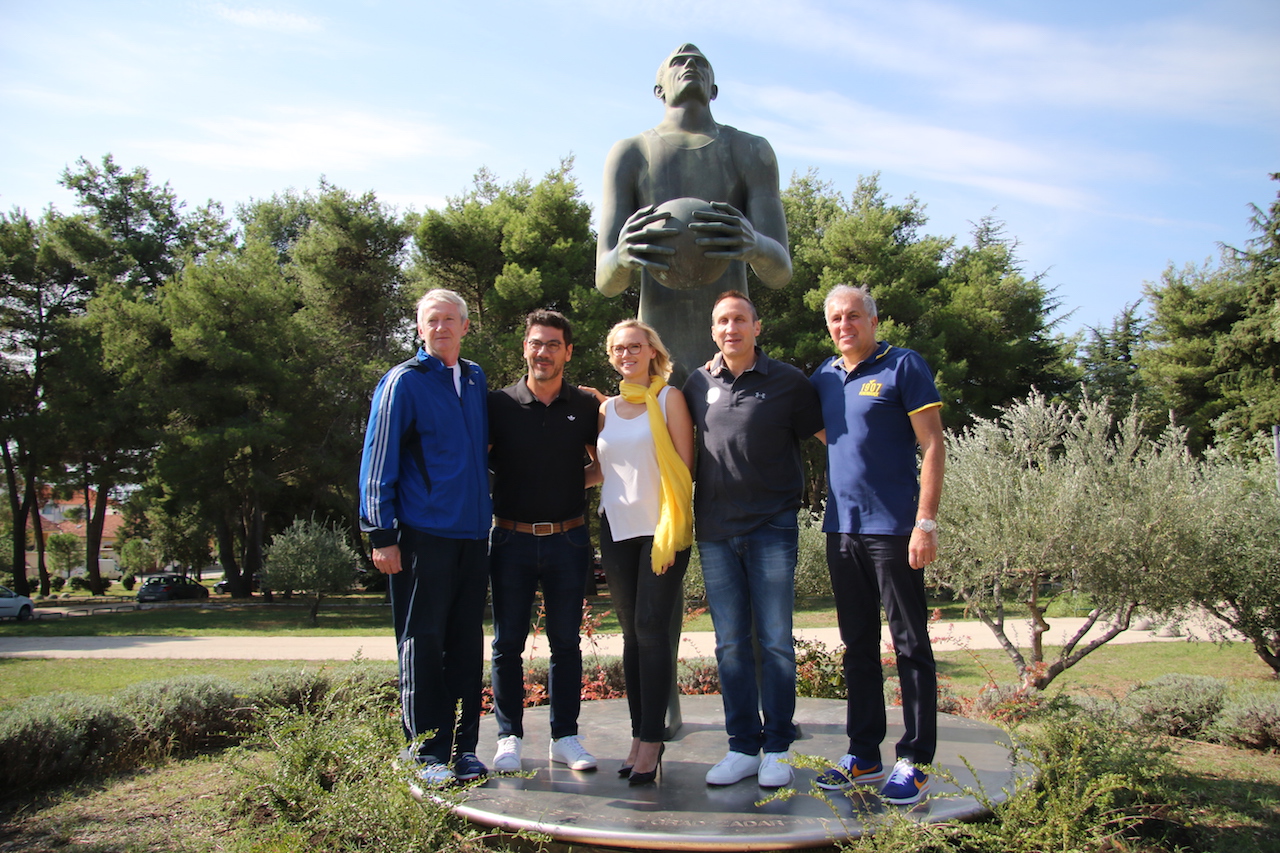 Proslavljeni treneri otvorili treće izdanje Dogus basketball tournamenta! Proslavljeni treneri otvorili treće izdanje Dogus basketball tournamenta!