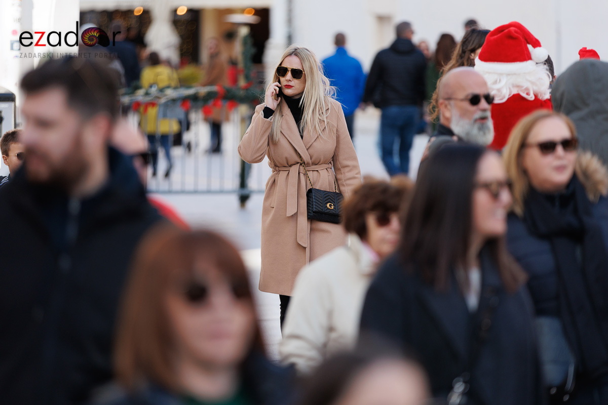 Đir po gradu, subotnja špica 25. studenog 2023. Đir po gradu, subotnja špica 25. studenog 2023.