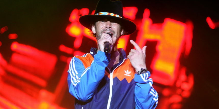 Zagreb, 210611.
RSC Jarun.
Otok hrvatske mladezi.
T-mobile INmusic festival.
Prvi dan tradicionalno najveceg glazbenog spektakla u Hrvatskoj koji se odrzava 21. i 22.06.
Na slici: Jamiroquai.
Foto: Neja Markicevic / CROPIX Zagreb, 210611.
RSC Jarun.
Otok hrvatske mladezi.
T-mobile INmusic festival.
Prvi dan tradicionalno najveceg glazbenog spektakla u Hrvatskoj koji se odrzava 21. i 22.06.
Na slici: Jamiroquai.
Foto: Neja Markicevic / CROPIX