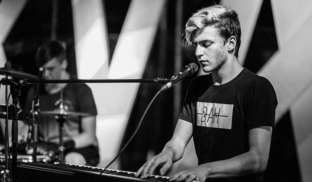 Altenativni bend DAH