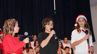 Božićna priredba OŠ Smiljevac Božićna priredba OŠ Smiljevac