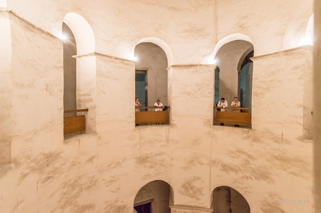 Violinist Martin Draušnik i gitarist Krešimir Bedek u Sv. Donatu izveli program “Paganini i gitara” Violinist Martin Draušnik i gitarist Krešimir Bedek u Sv. Donatu izveli program “Paganini i gitara”