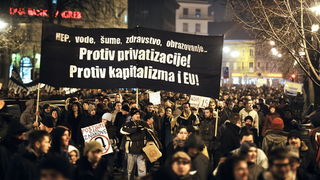 Zagreb, 040311.
Ilica.
Peti po redu, protuvladin prosvjed tzv. facebook grupe.
Na fotografiji: Prosvjednici na Trgu zrtava fasizma idu prema sredisnjici HDZ-a.
Foto: Boris Kovacev / CROPIX Zagreb, 040311.
Ilica.
Peti po redu, protuvladin prosvjed tzv. facebook grupe.
Na fotografiji: Prosvjednici na Trgu zrtava fasizma idu prema sredisnjici HDZ-a.
Foto: Boris Kovacev / CROPIX