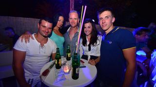 Subotnja zabava u Noštromo i Vagabundo barovima na Viru ; foto Iva Perinčić