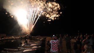 Petar Dragojević i vatromet za Dan pobjede u Viru