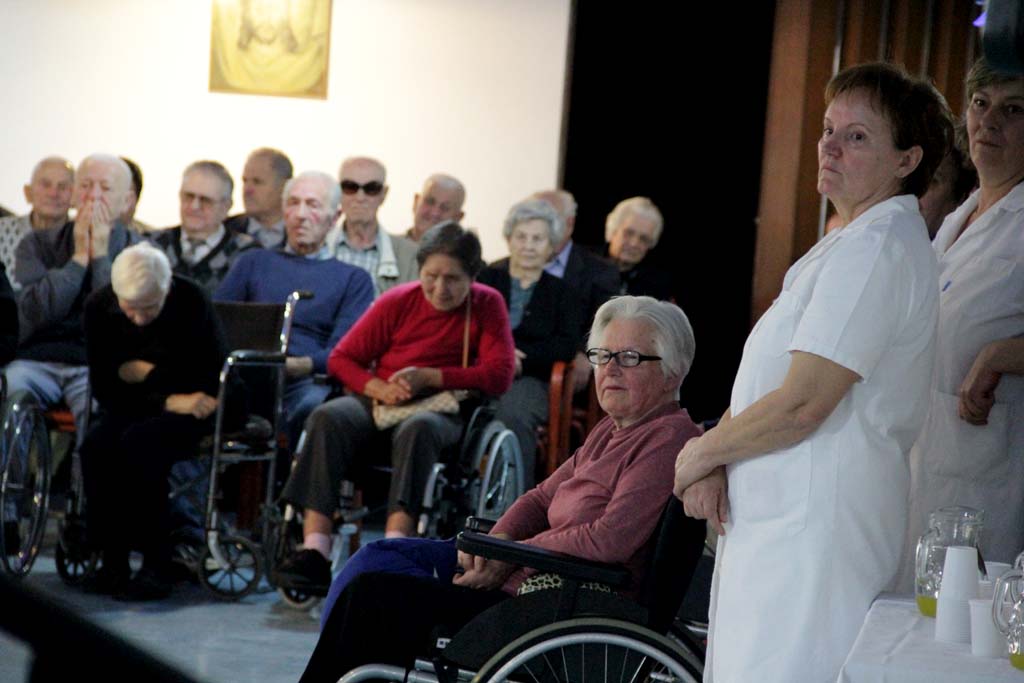 Valentinovo u Domu za stare i nemoćne, foto-I. PERINCIC