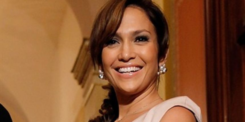 J. Lo oduševila u haljini Victorije Beckham (Tportal.hr) J. Lo oduševila u haljini Victorije Beckham (Tportal.hr)